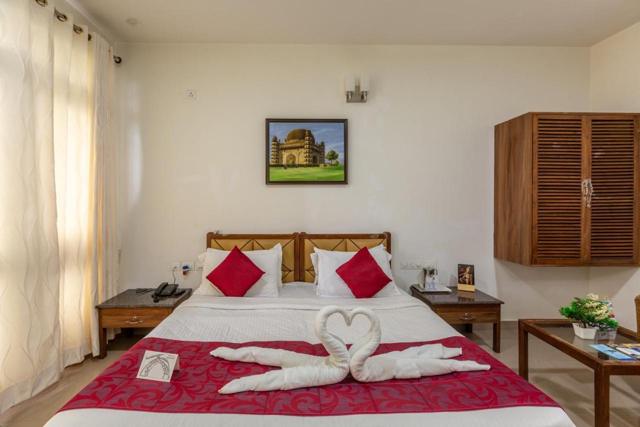 KSTDC Hotel Mayura Pine Top Nandi Hills Buitenkant foto