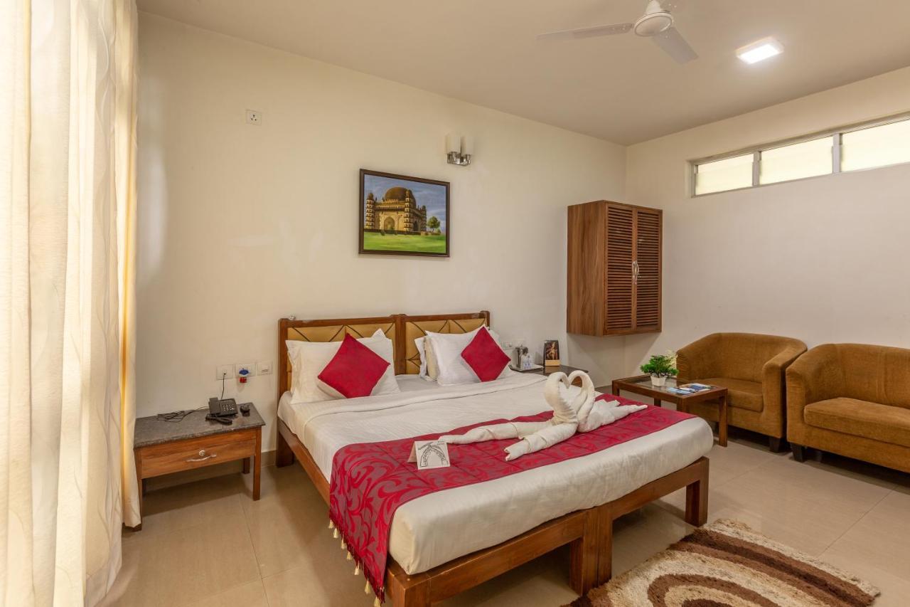KSTDC Hotel Mayura Pine Top Nandi Hills Buitenkant foto