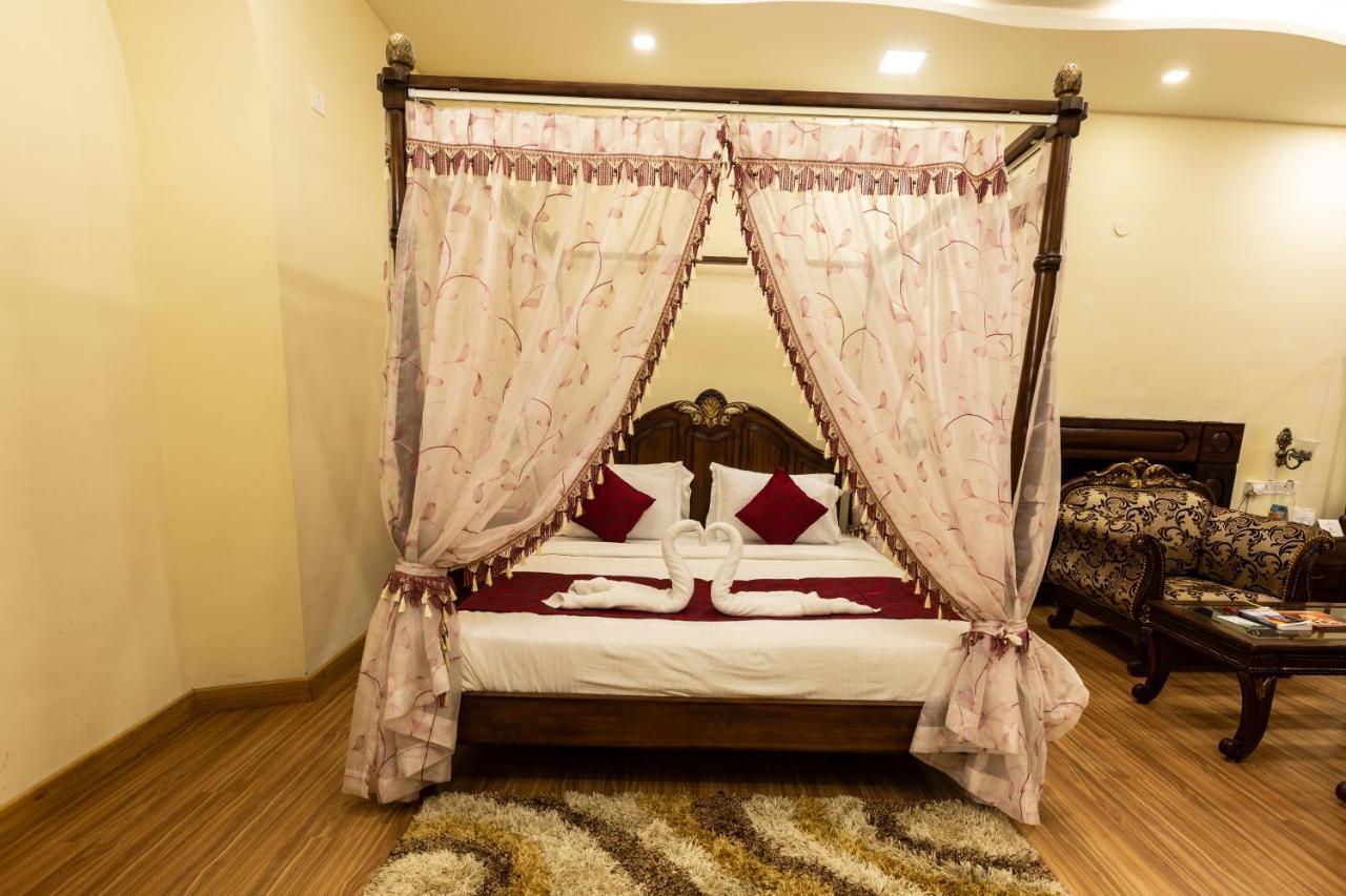 KSTDC Hotel Mayura Pine Top Nandi Hills Buitenkant foto