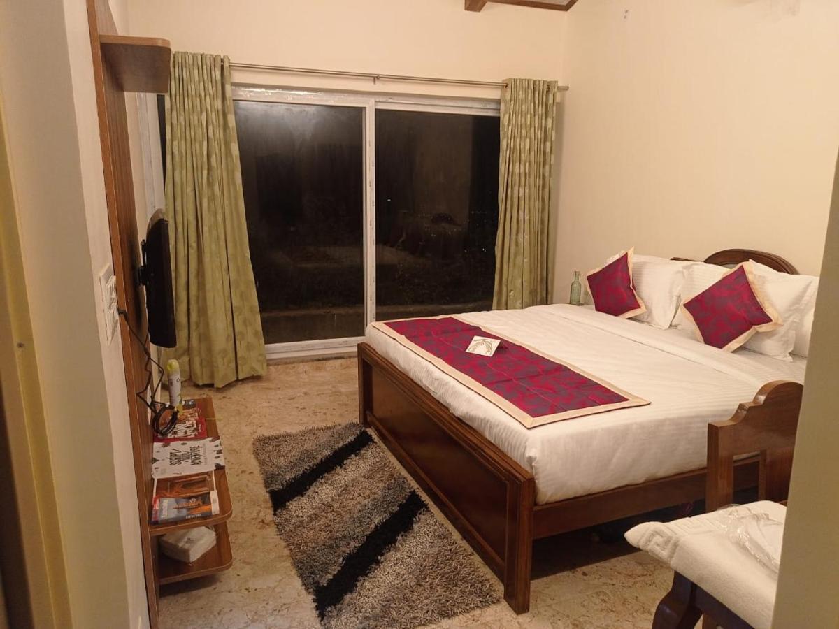 KSTDC Hotel Mayura Pine Top Nandi Hills Buitenkant foto